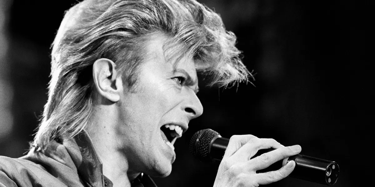 A través de internet se ha publicado una versión pirata de Toy, de pésima calidad, circula en internet desde 2011. Y algunos de sus cortes ya fueron utilizados por Bowie en Heathen (2002), o para caras B de singles, o en alguna recopilación.
 
