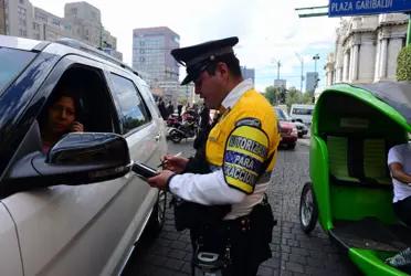 Algunos automovilistas circulan por la CDMX con música a todo volumen. Sin embargo, el ruido representa un riesgo para los otros conductores y usuarios de la vía pública. 