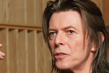 Bowie, quien traspasó los límites de la música y de su propia cordura para producir algunas de las canciones más innovadoras de su generación.