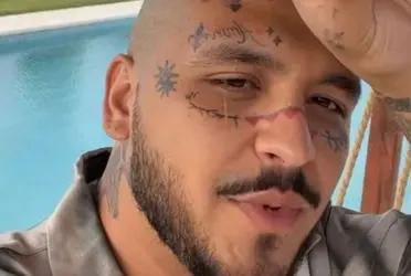 Christian Nodal tomó la decisión de borrarse sus tatuajes por una increíble razón