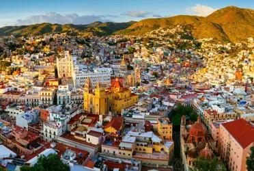 Guanajuato es uno de los Estados que conforman a México, es la ciudad más colorida del país, dejando en alto la cultura de los mexicanos.