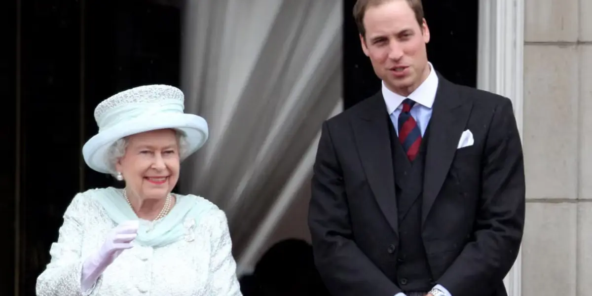 La Reina Isabel II tuvo un descuido en outfit que la hizo pasar un mal momento 