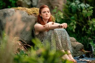 Protagonizada por Rose Leslie y Theo James, la serie se basó en la novela de Audrey Niffenegger para narrar las peripecias que atraviesan una mujer, desde la niñez hasta la adultez, cuando conoce a un extraño hombre que salta en el tiempo. 