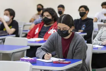 Ante esto los padres de familia y tutores se preguntan si la SEP obligará a los estudiantes y escuelas a usar cubrebocas durante el regreso a clases presenciales, en el mes de mayo.