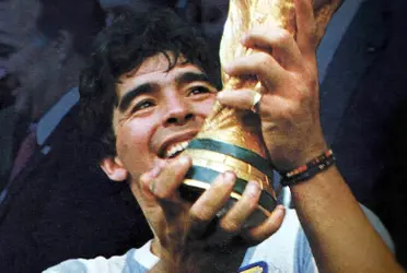 Descubre las cabalas y los actos para evitar la mala suerte que tenía Maradona 