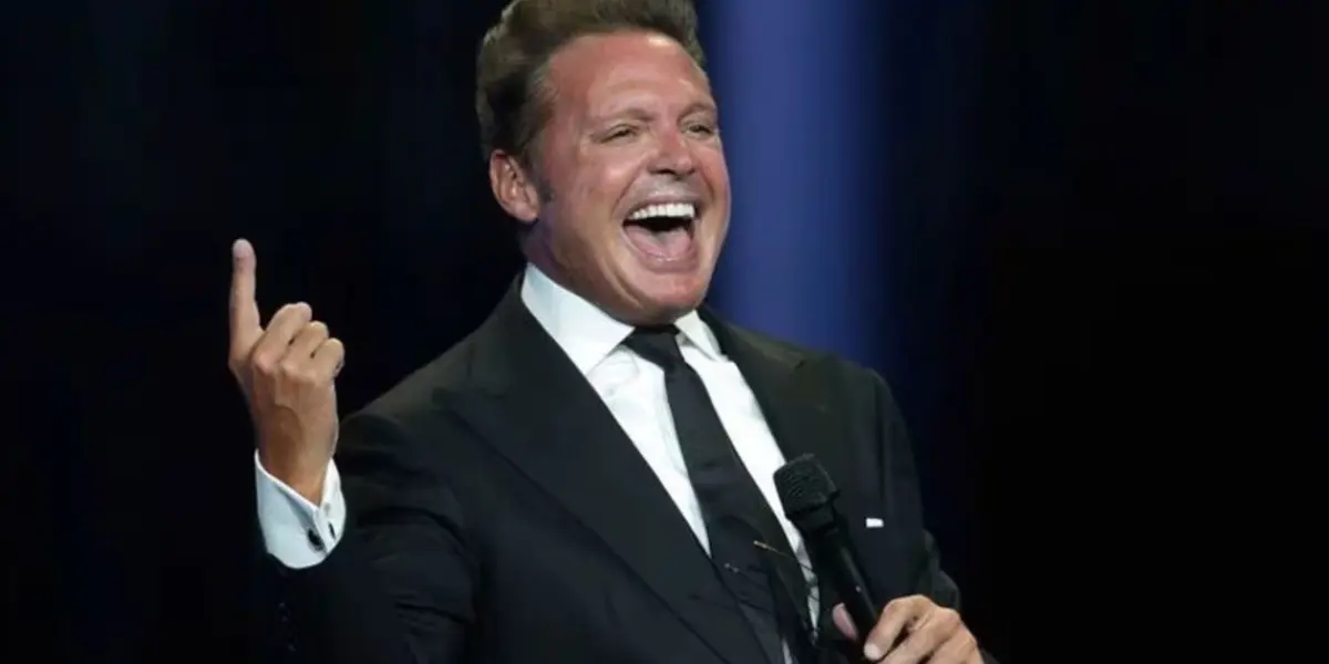 Descubre porque Luis Miguel viste de negro durante sus conciertos 