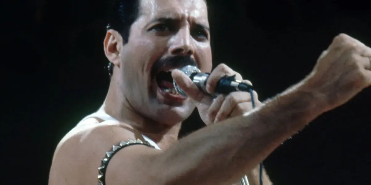 Freddie Mercury fue revivido por un polémico cantante mexicano 