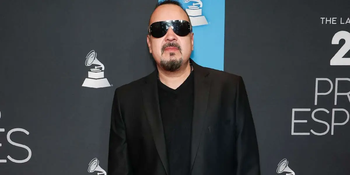 Pepe Aguilar le dedica una emotiva canción de rock a su perro consentido 